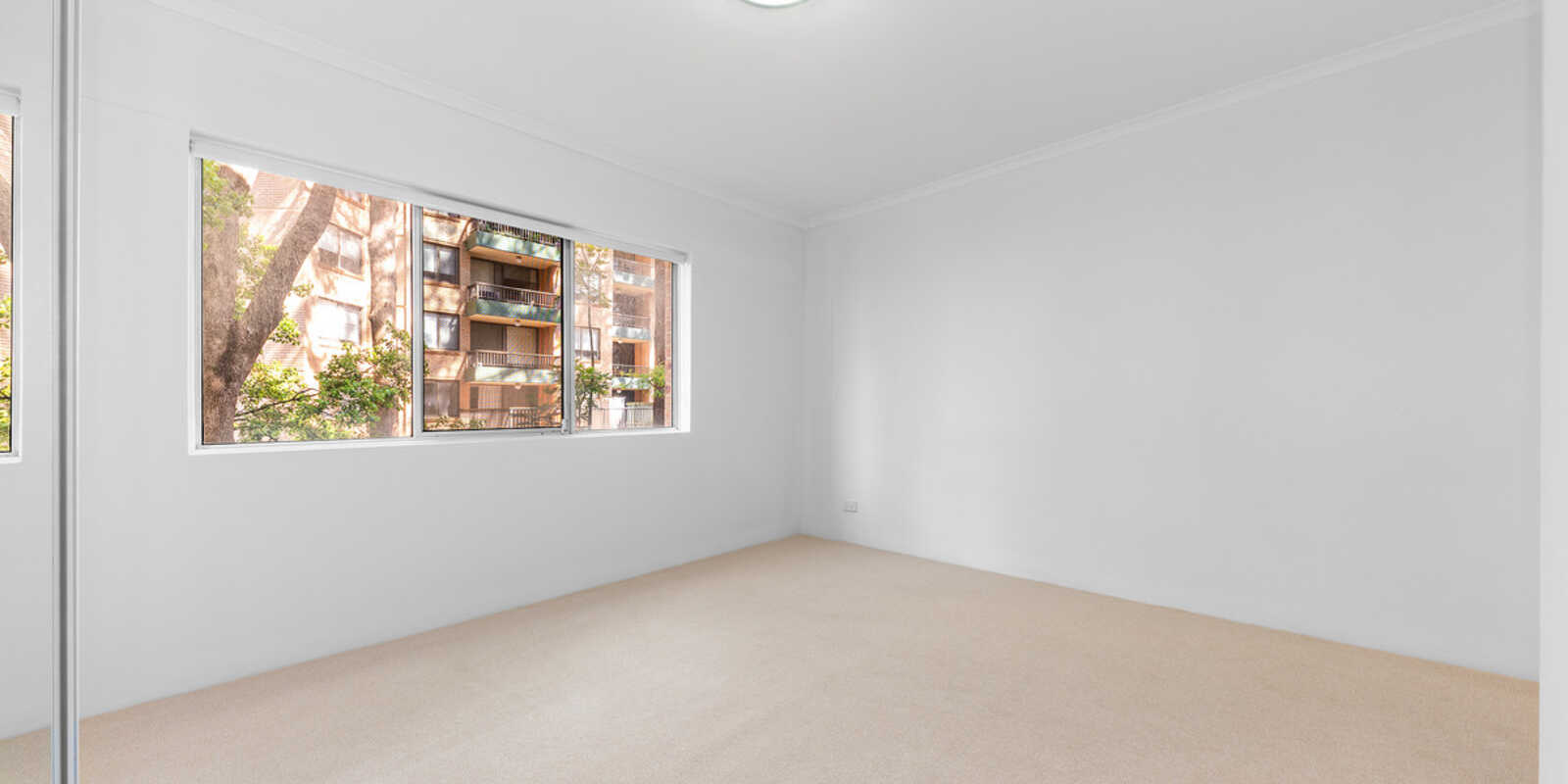 16/2 Parkside Lane Chatswood 16/2 Parkside Lane Chatswood
