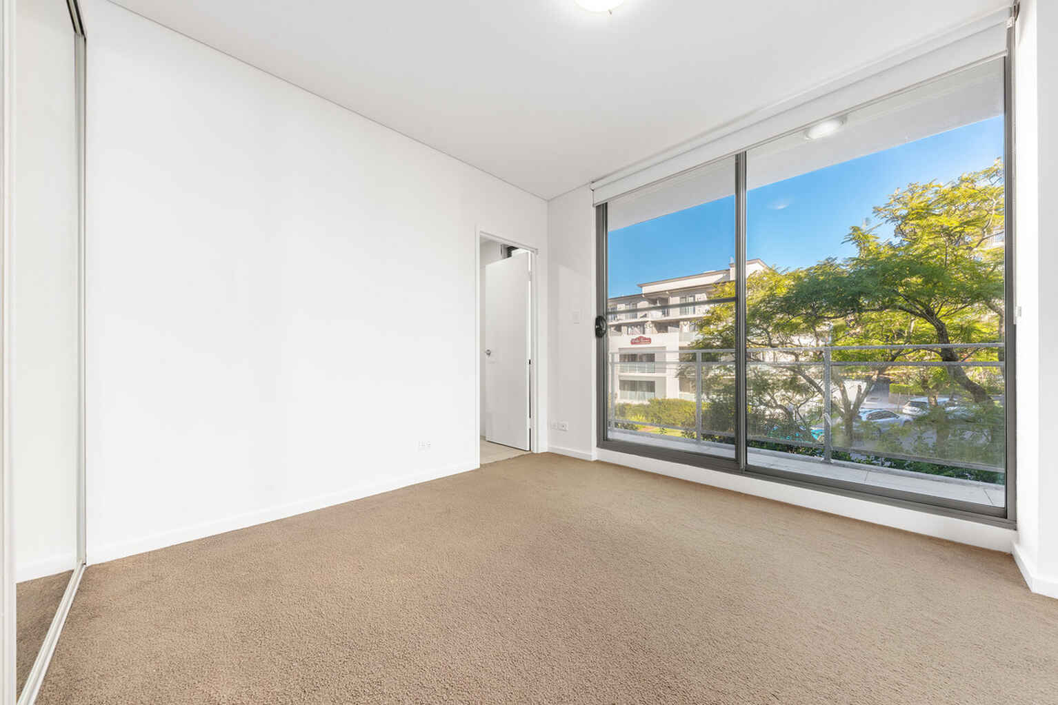 70/2-8 Belair Close Hornsby