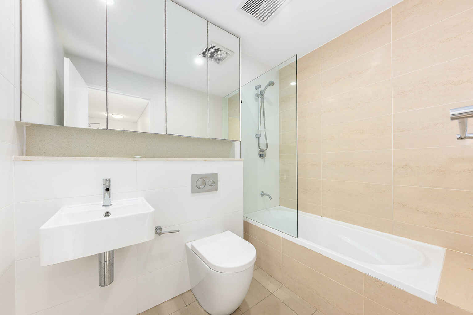 70/2-8 Belair Close Hornsby