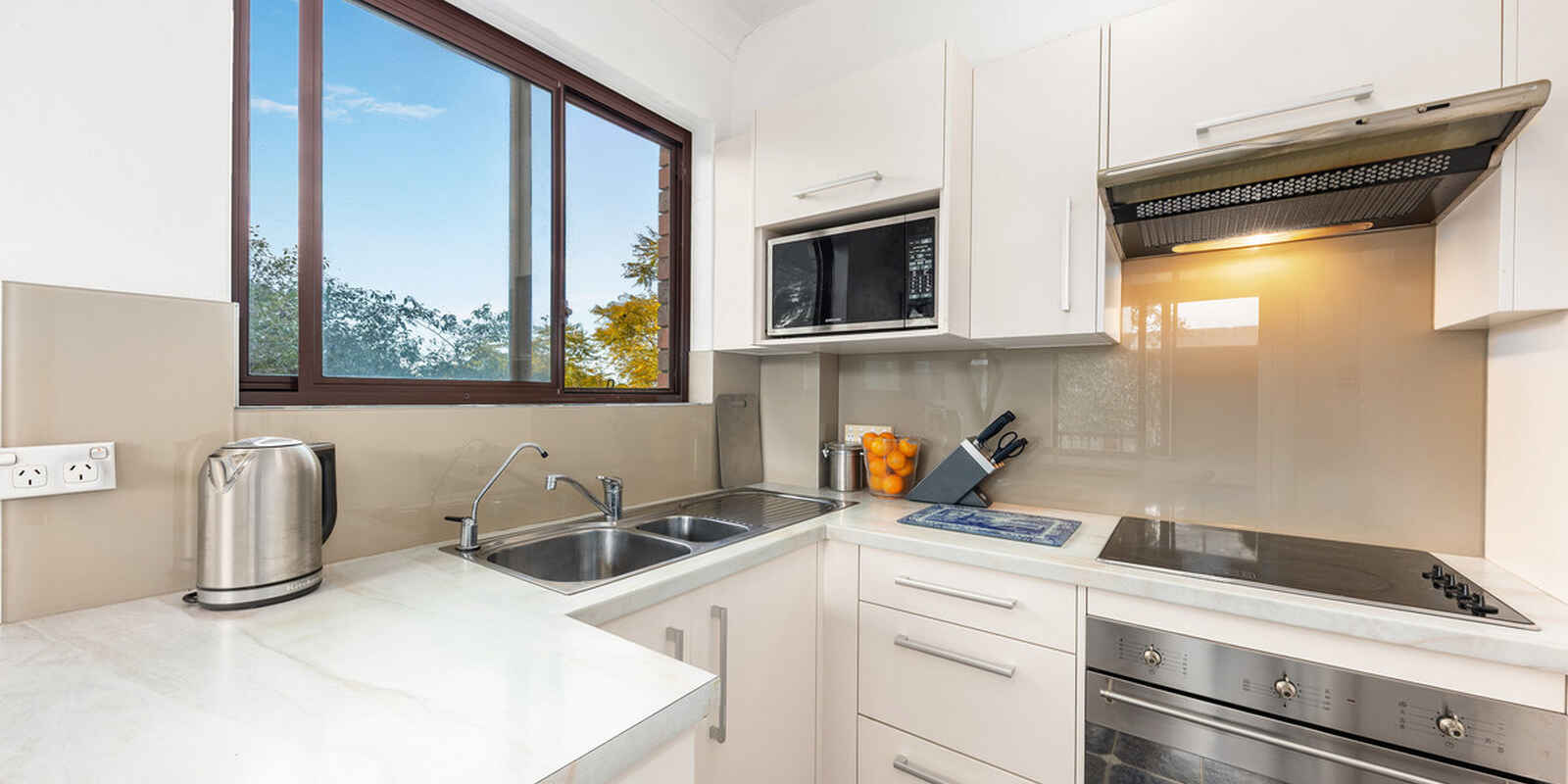 9/10 Brook Street Crows Nest